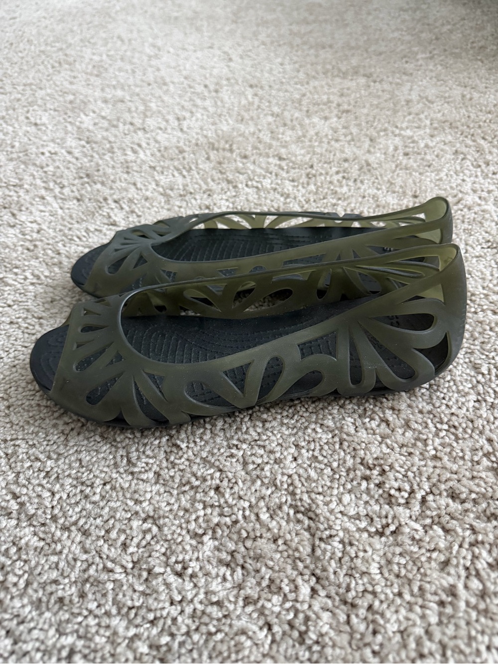 Crocs Adrina III Olive Green Jelly Floral Cutout Flats Women’s Size 8